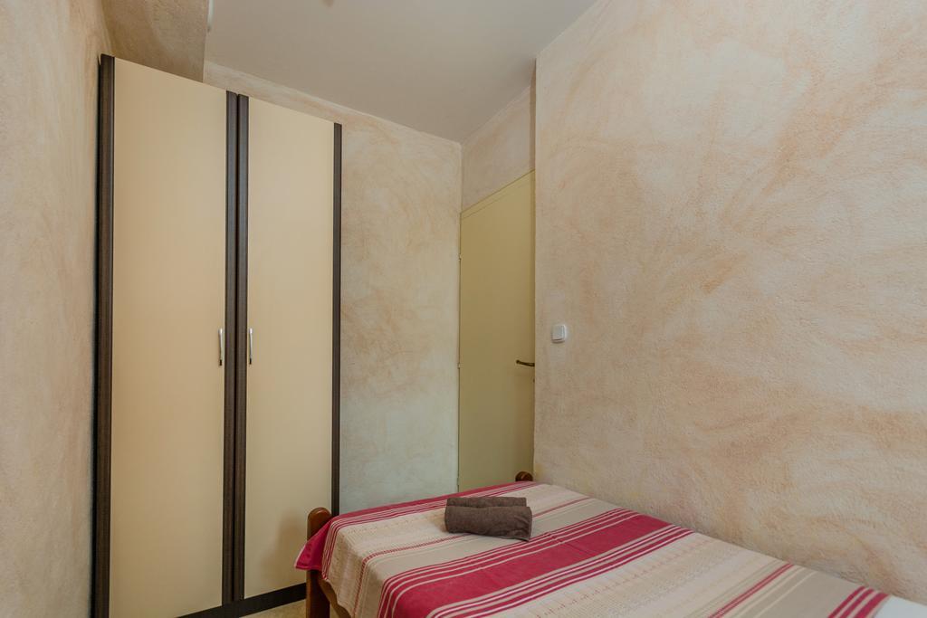 Apartment Velenik D&I Poreč Exteriör bild